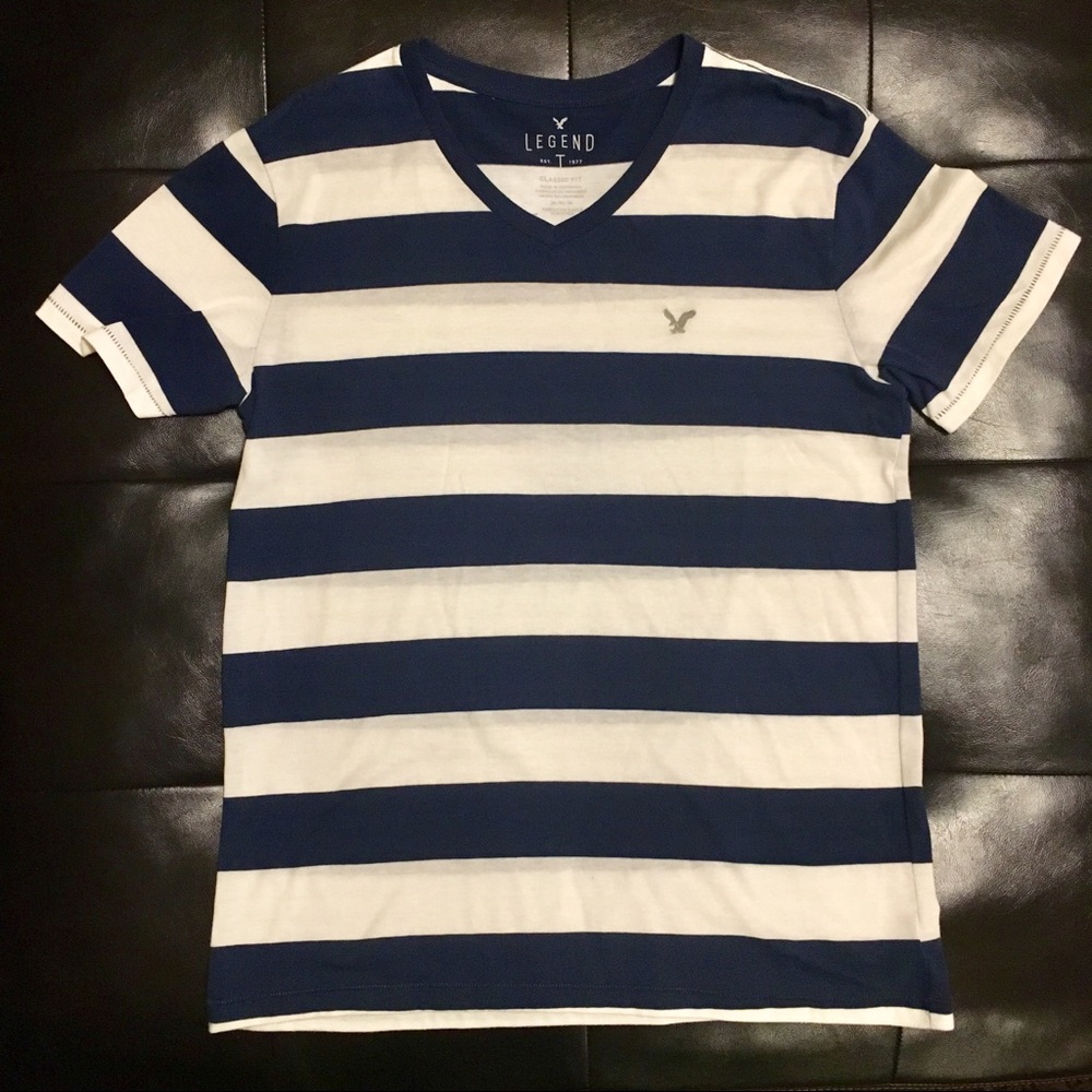 SALE! American Eagle Men’s Medium T-Shirt